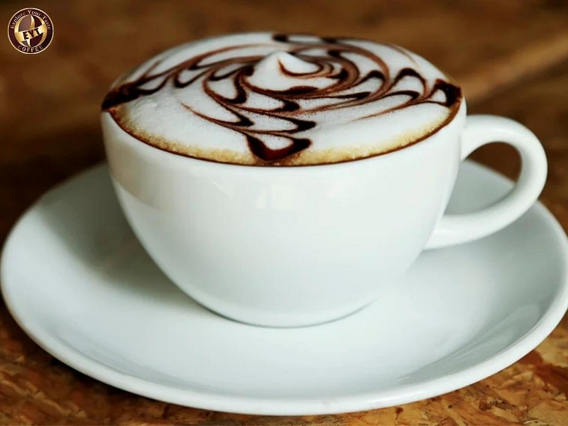 Bảng pha chế Mocha Latte thơm ngon, sữa đá, cà phê đen và các biến thể đặc trưng tại EYT Coffee, quán cà phê tiện ích.